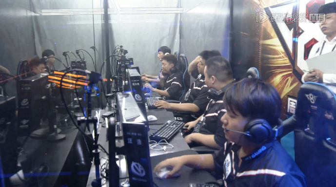 T1 将面对 Anyone’s Legend， Generation Gaming 对阵 Hanwha Life Esports 在 2025 全球总决赛季后赛