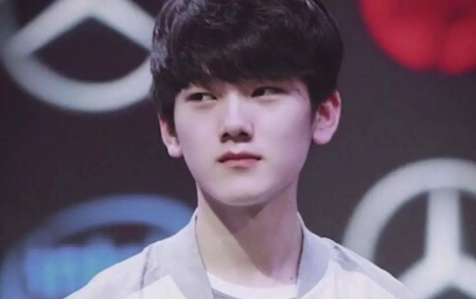 jL 暗示复出：“猜猜谁回来了？”